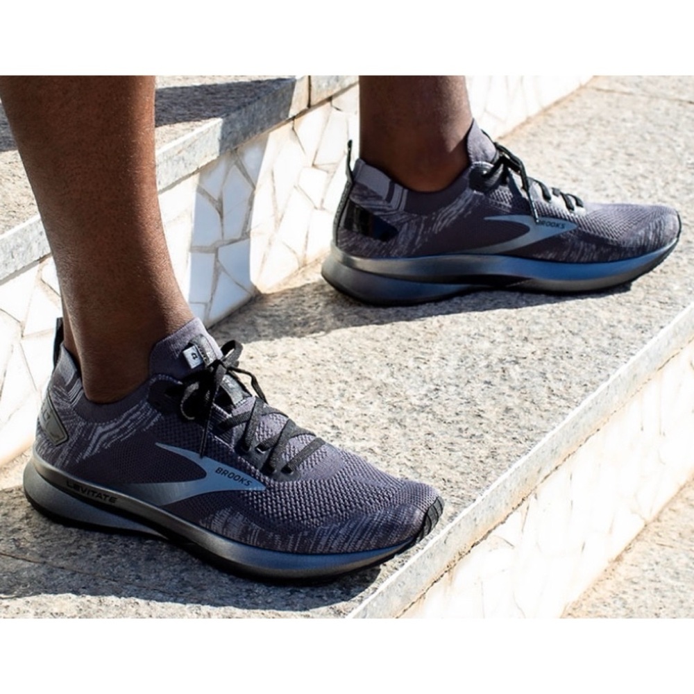 Brooks Levitate 4.0 Men’s Running Shoes 8.5 Blackened Pearl